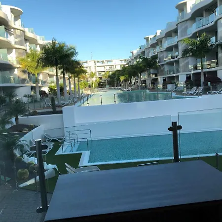 Il Sofisticato - Luxury Swimming Pool View بالم مار