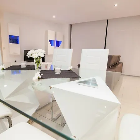Il Sofisticato - Luxury Swimming Pool View Appartamento *